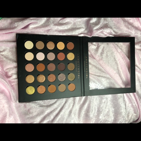 Anastasia Beverly Hills Eyeshadow Singles Collection Makeup Bundle - Picture 3 of 5